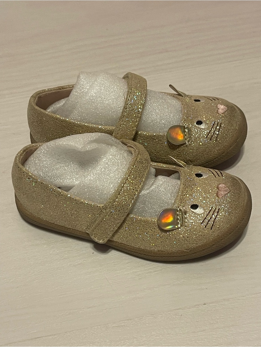 Harper Canyon Girls' Glitter Gold Mary Jane Shoes with Mouse Face